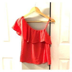 Asymmetrical ruffle shoulder top